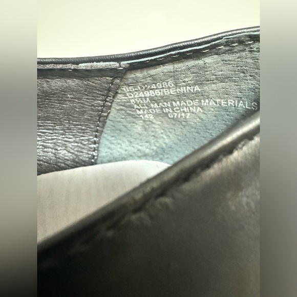 Seven Dials Shoes - Picture 10 of 10